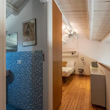 Apartment Santa Teresa With Terrace By Wonderful Italy *
